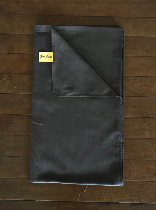 Grounded Bedrock Cloth (Lavalava)